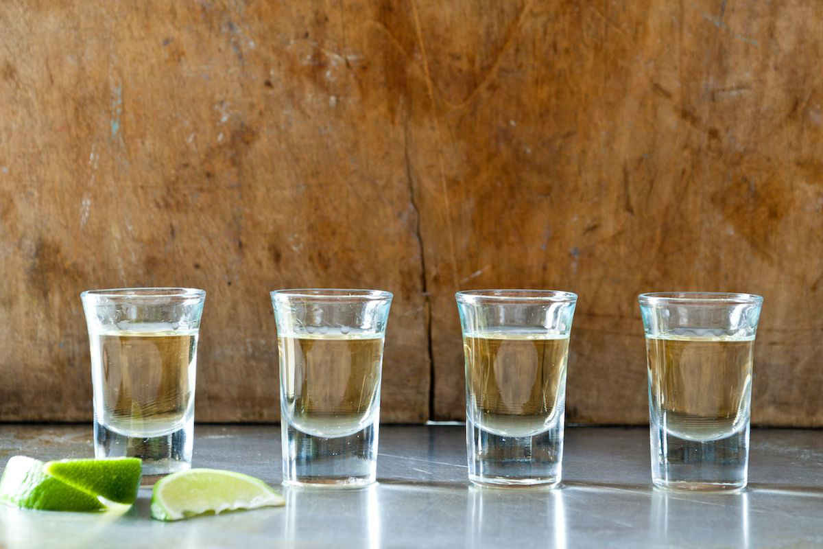 https://drinkingtequila.com/tequila-vs-mezcal/
